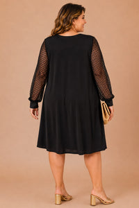 Robe noire grande taille manches tulle plumetis
