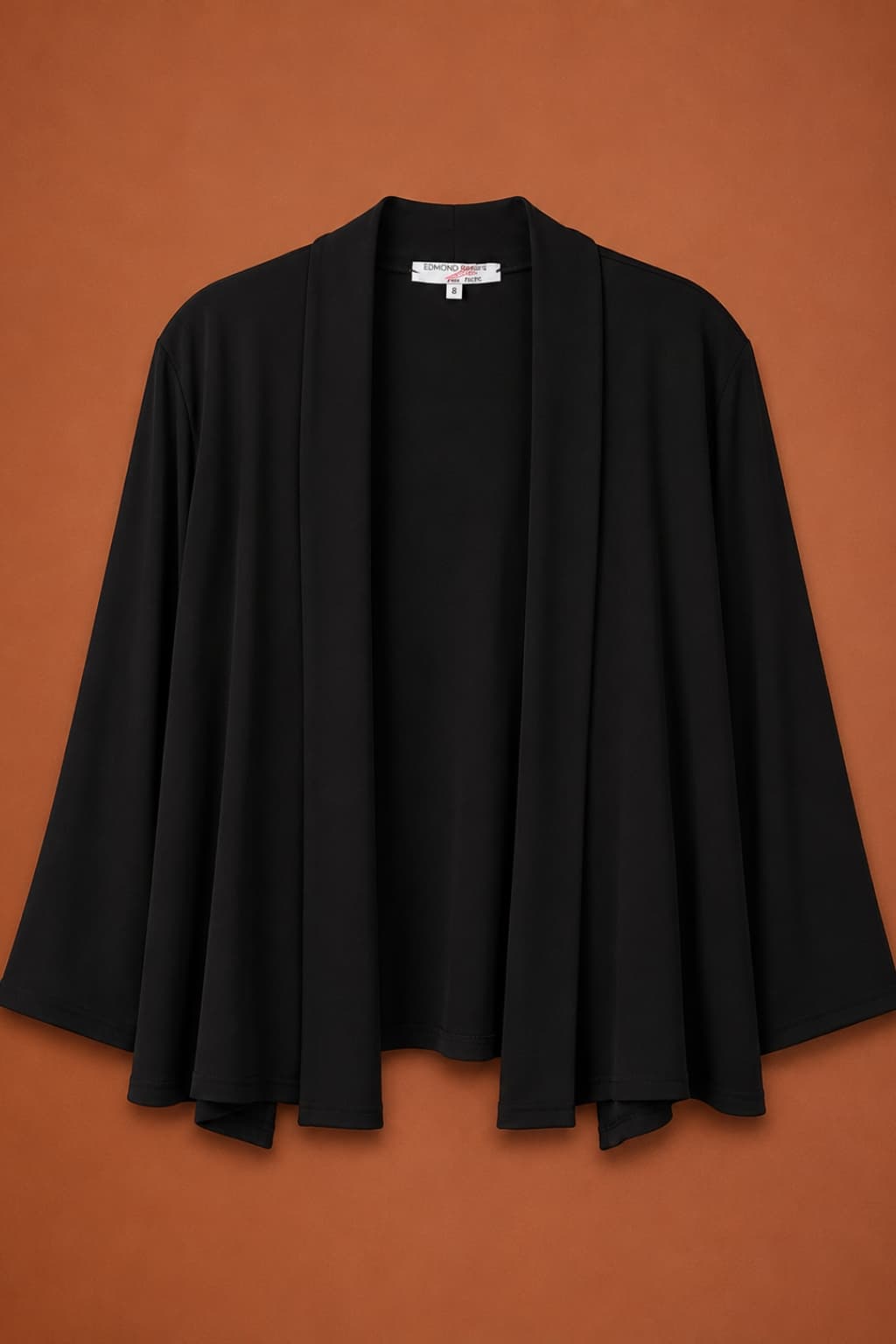 Veste fluide grande taille noire, col châle et manches 3/4