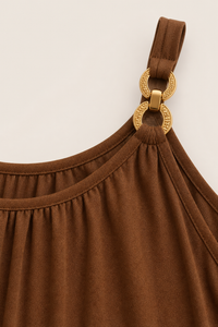 Top femme grande taille coupe ample froncée bretelles anneaux dorés encolure ronde