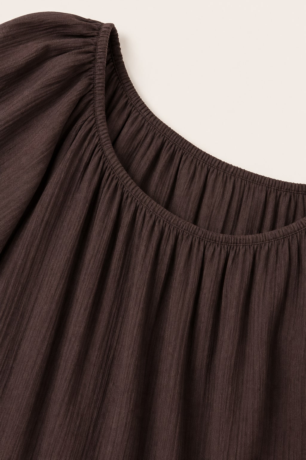 Robe grande taille col froncé manches bouffantes coupe trapèze en coton léger