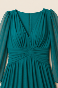 Robe longue grande taille évasée à jupe plissée doublée et manches longues, coupe fluide élégante