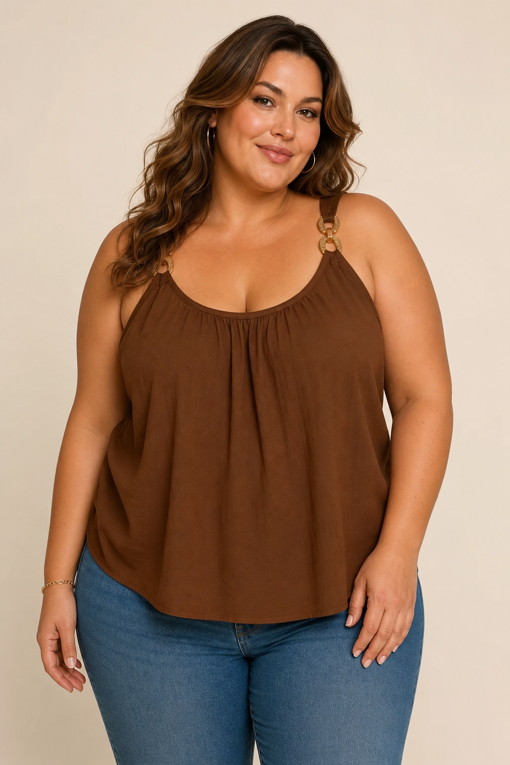 Top femme grande taille coupe ample froncée bretelles anneaux dorés encolure ronde
