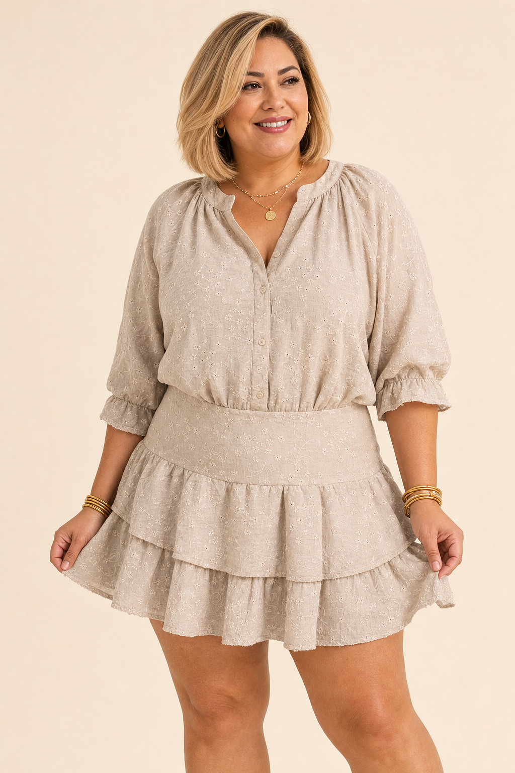 Combishort grande taille col cache-cœur broderie anglaise manches courtes retroussées coton