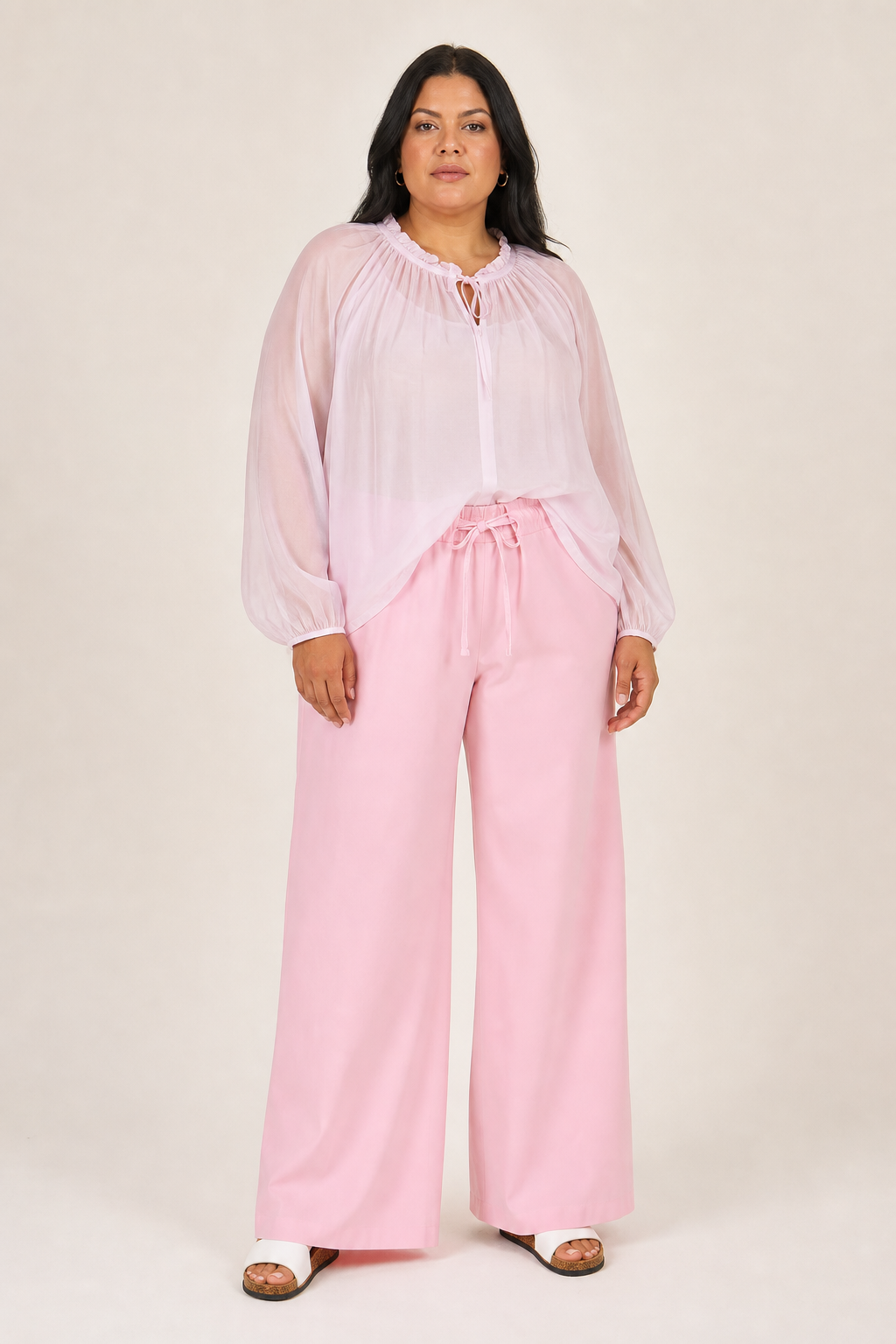 Pantalon large grande taille coupe fluide taille élastiquée avec liseré et poches avant Image